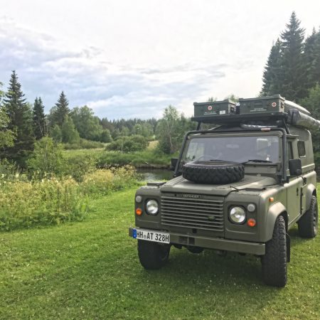 the Outdoor-Monster - Land Rover Defender 110