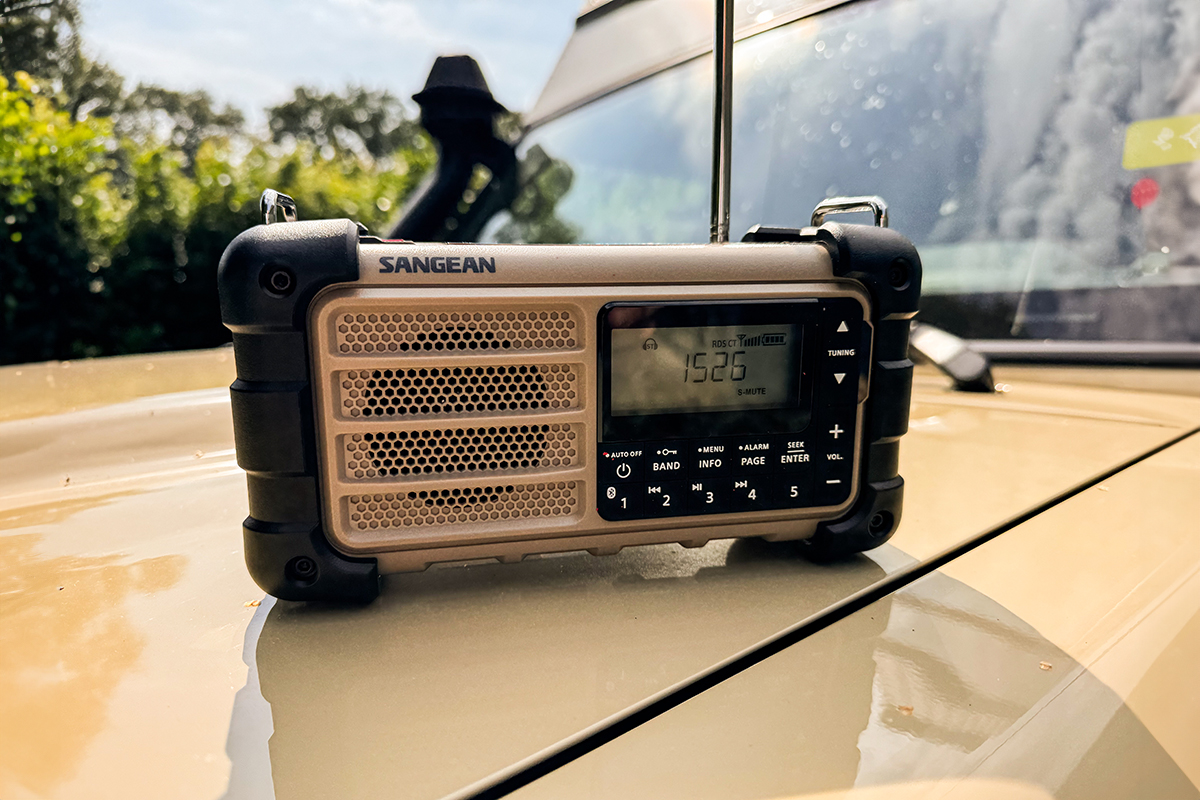 Sangean MMR-99 im Test: Notfallradio mit Solar, Kurbel und Akku